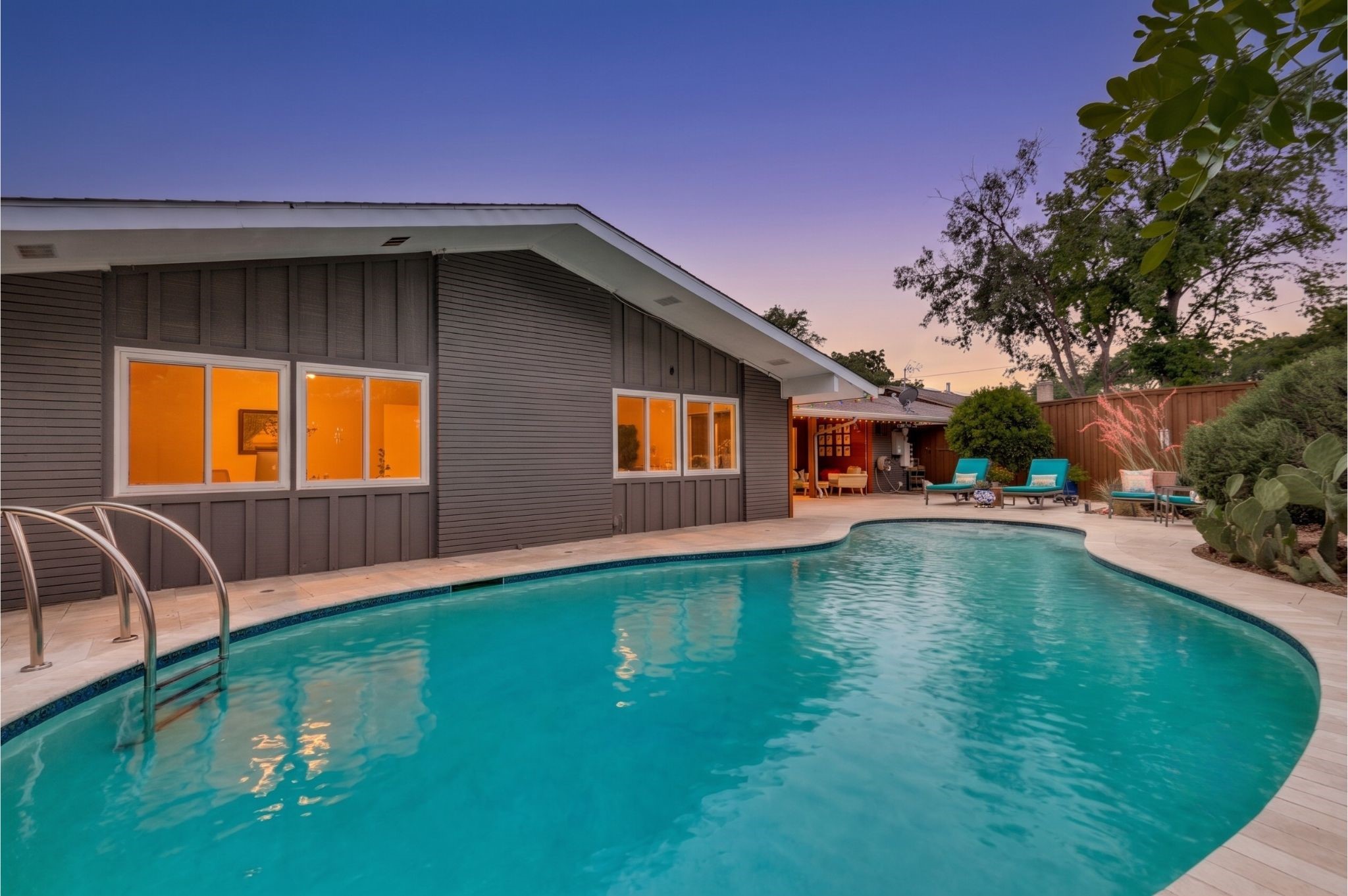 3923 Weeburn Drive