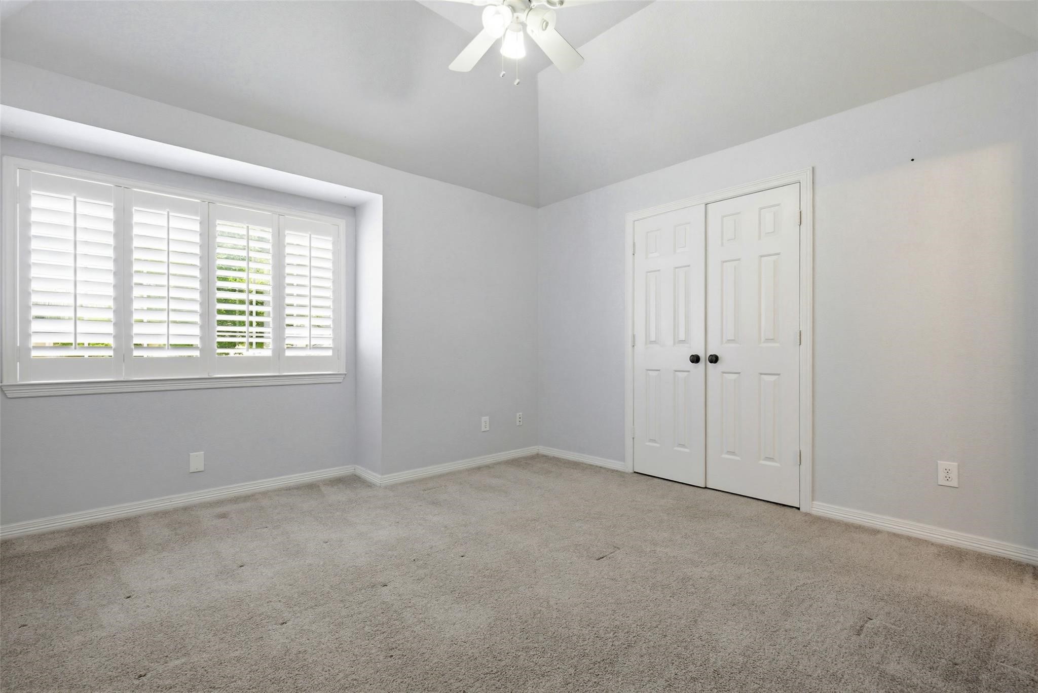2112 Glendale Drive