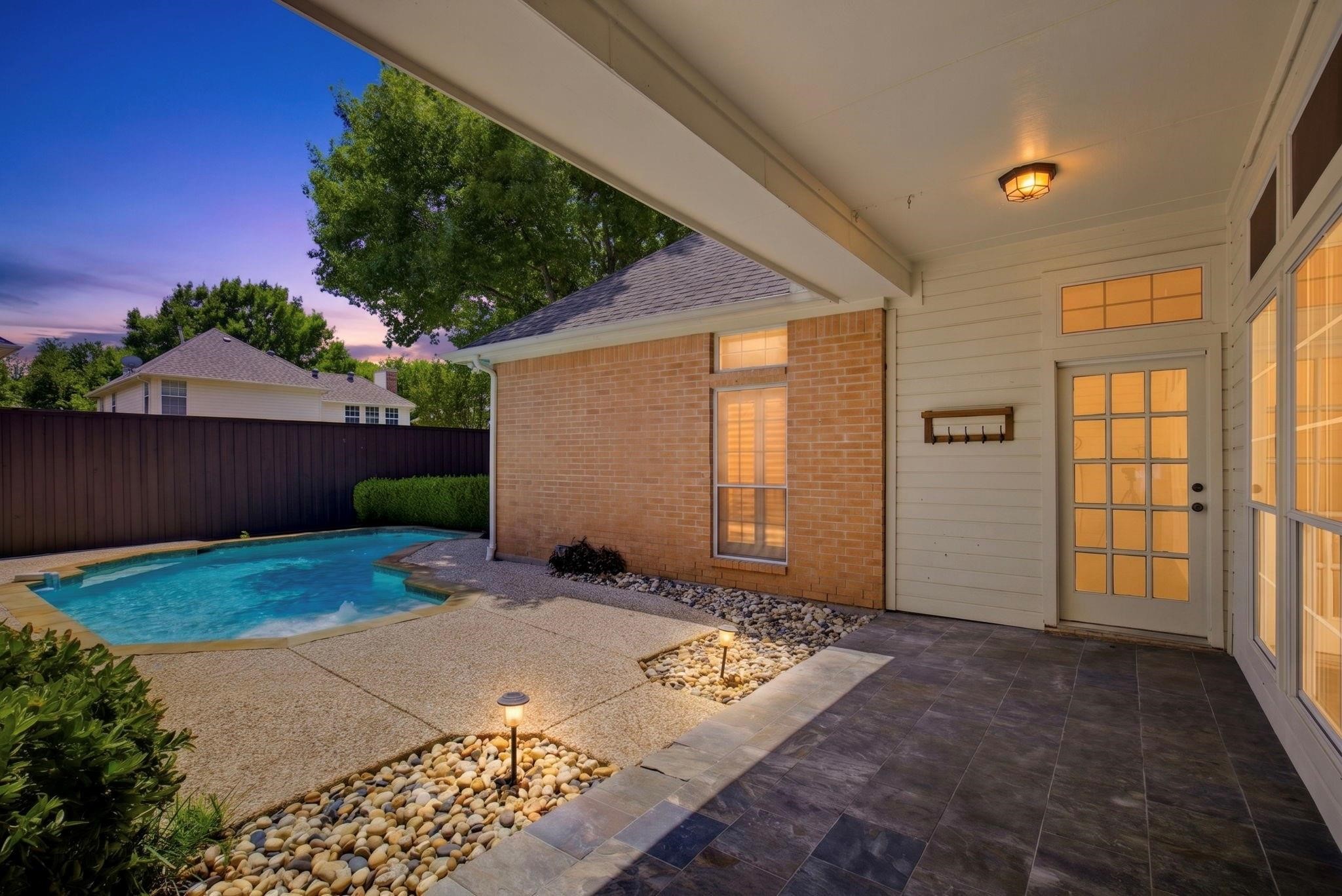 2112 Glendale Drive