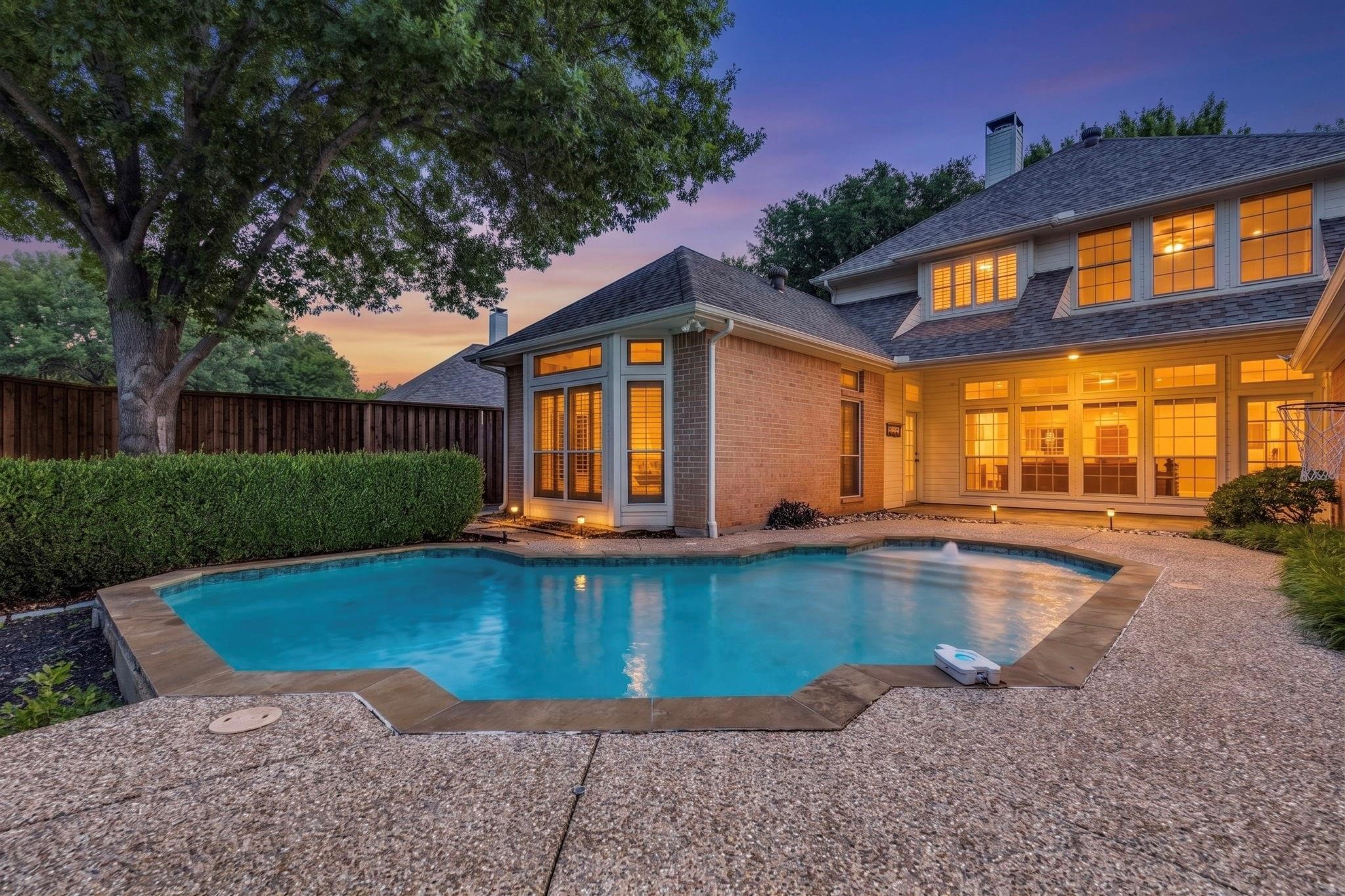 2112 Glendale Drive