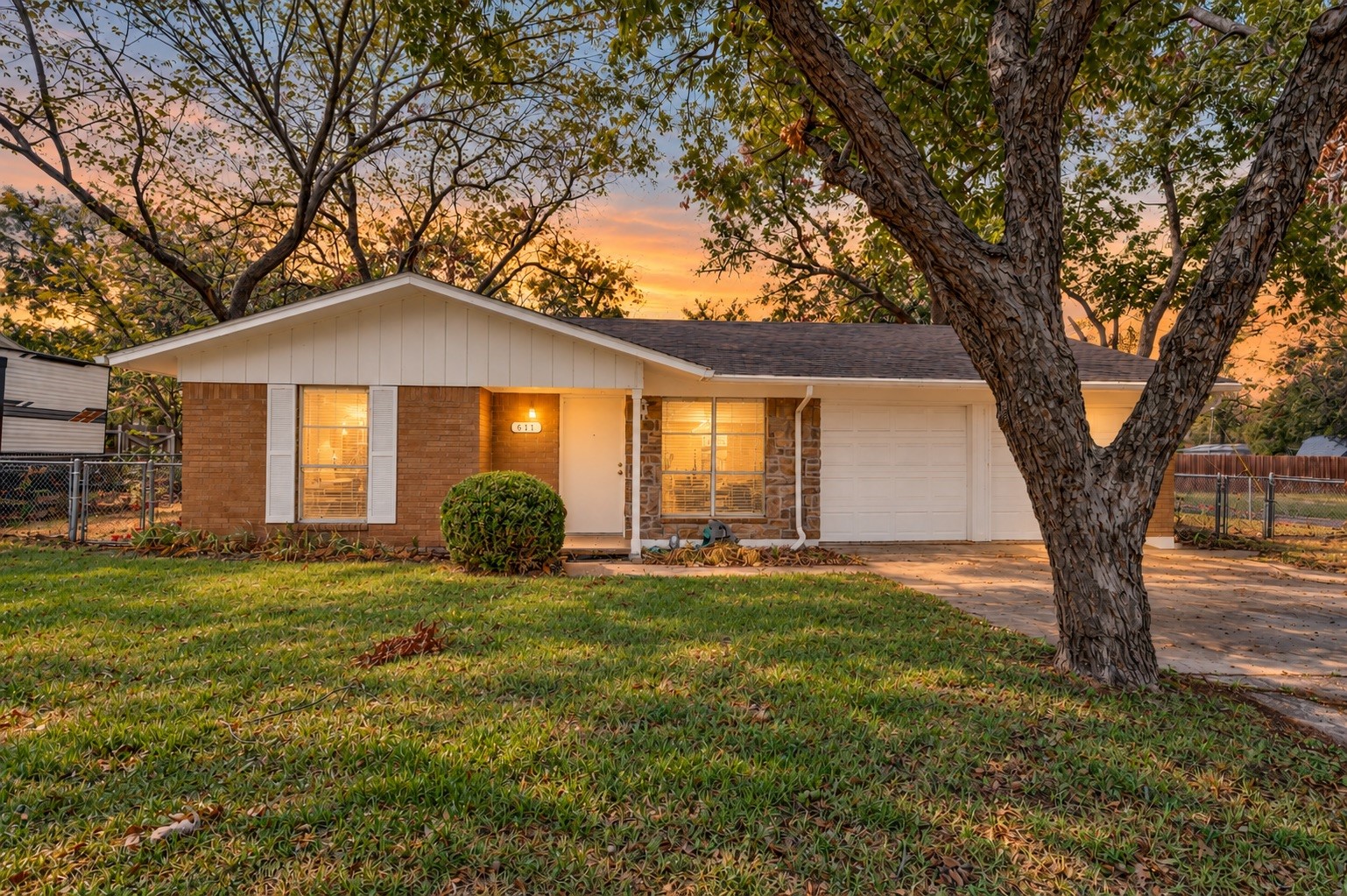 511 N Cherry Street Aubrey TX