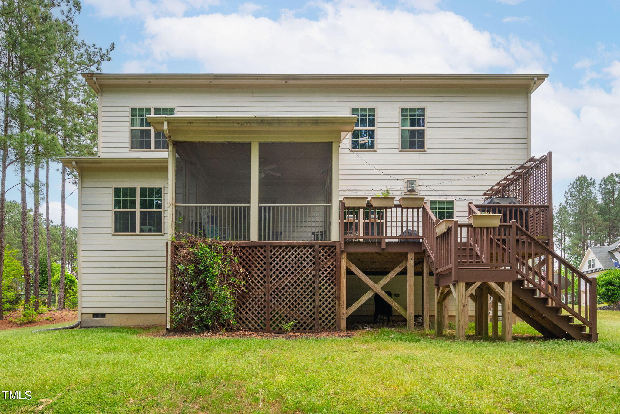 286 Dongola Street