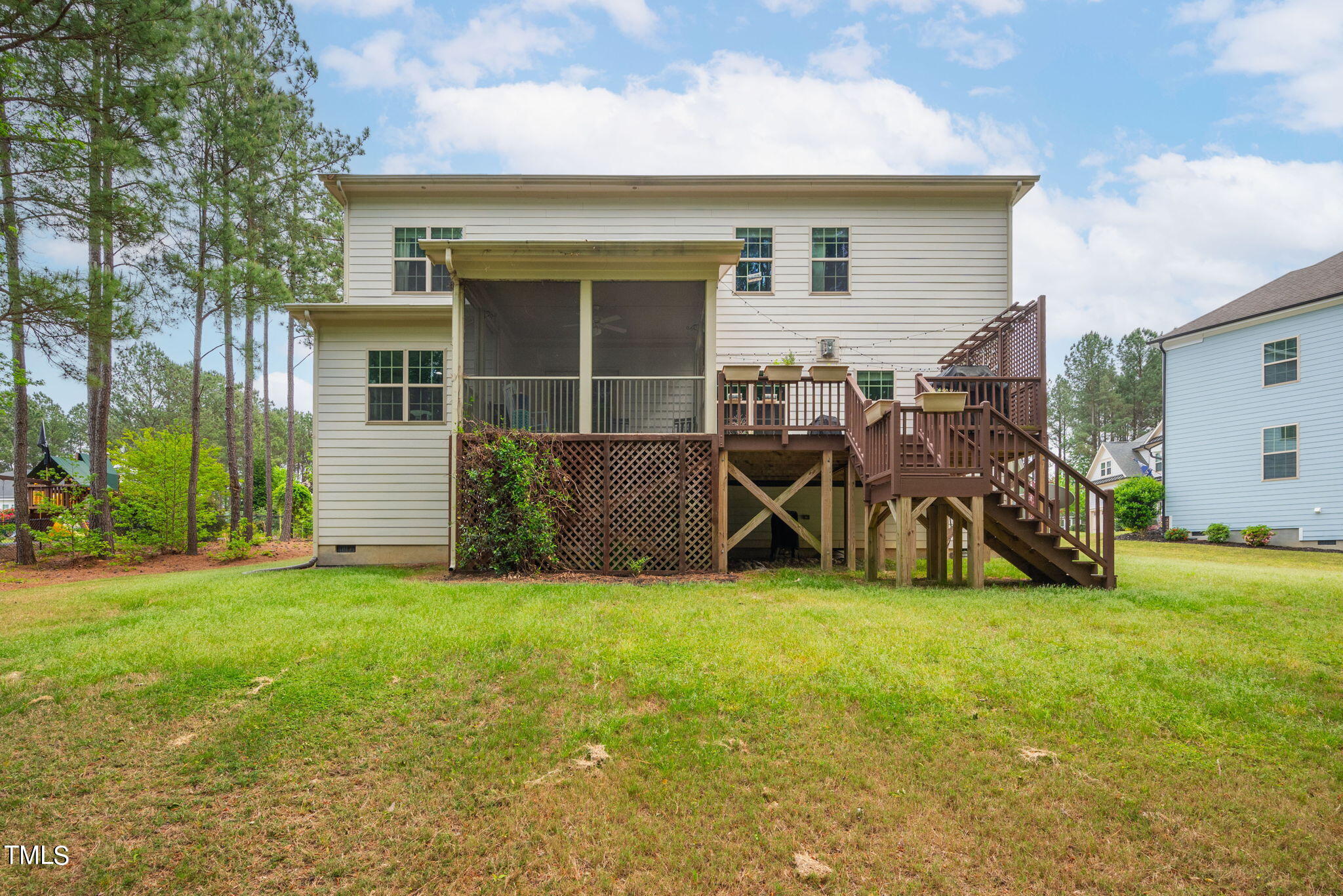286 Dongola Street