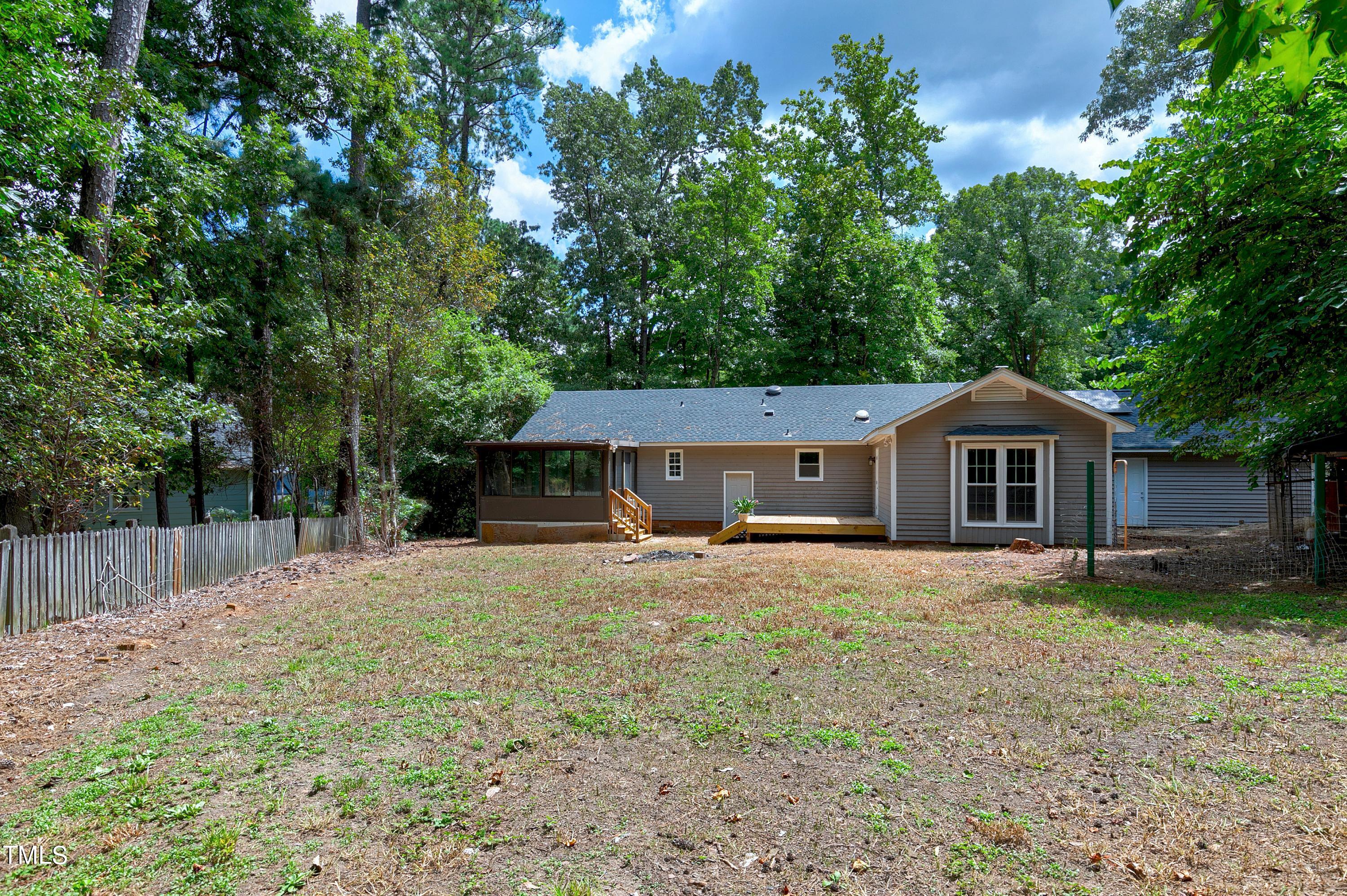 1110 Ashford Lane