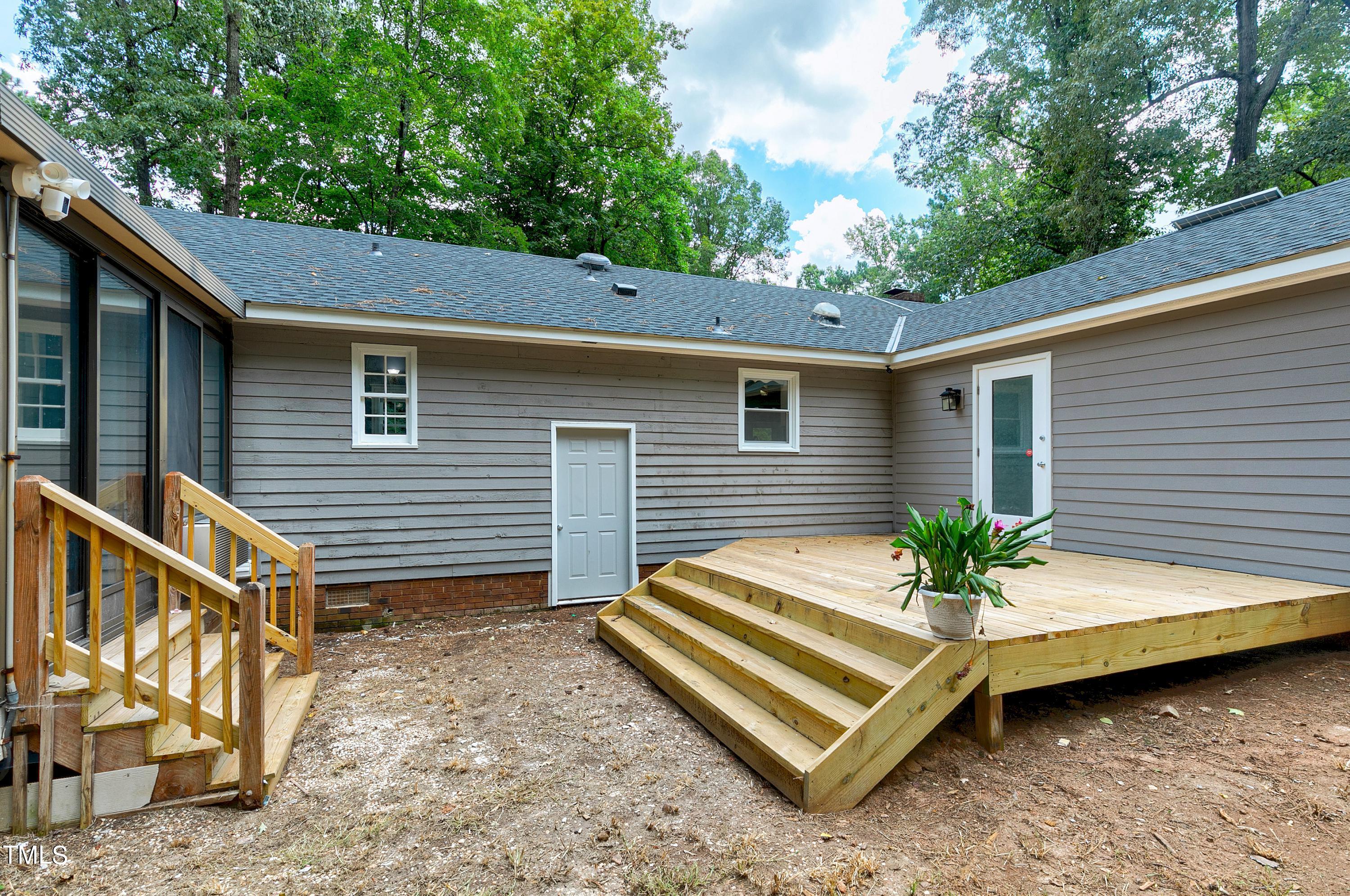 1110 Ashford Lane