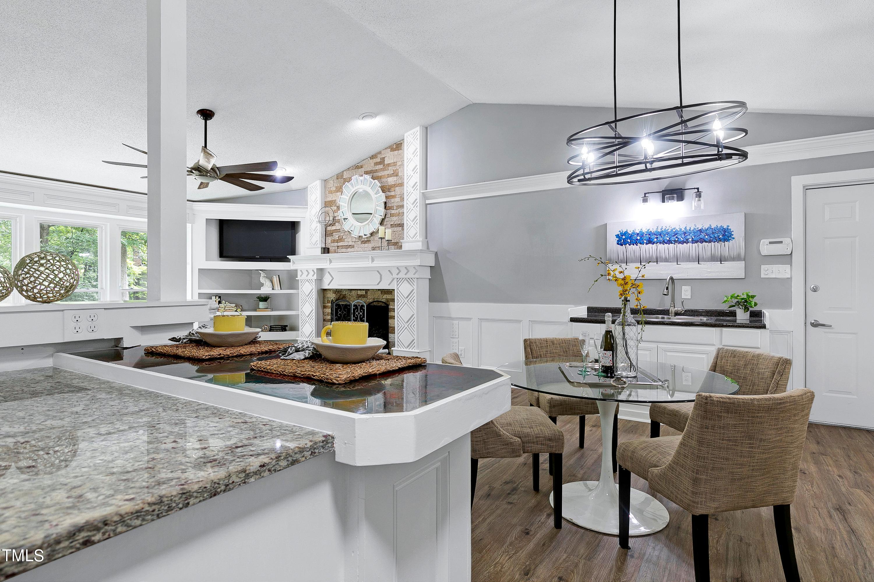 1110 Ashford Lane
