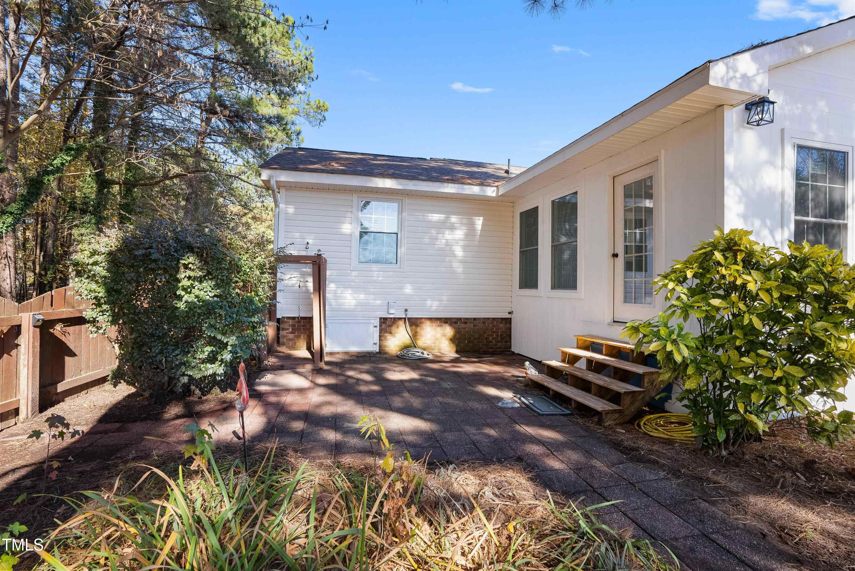 6017 Burt Road