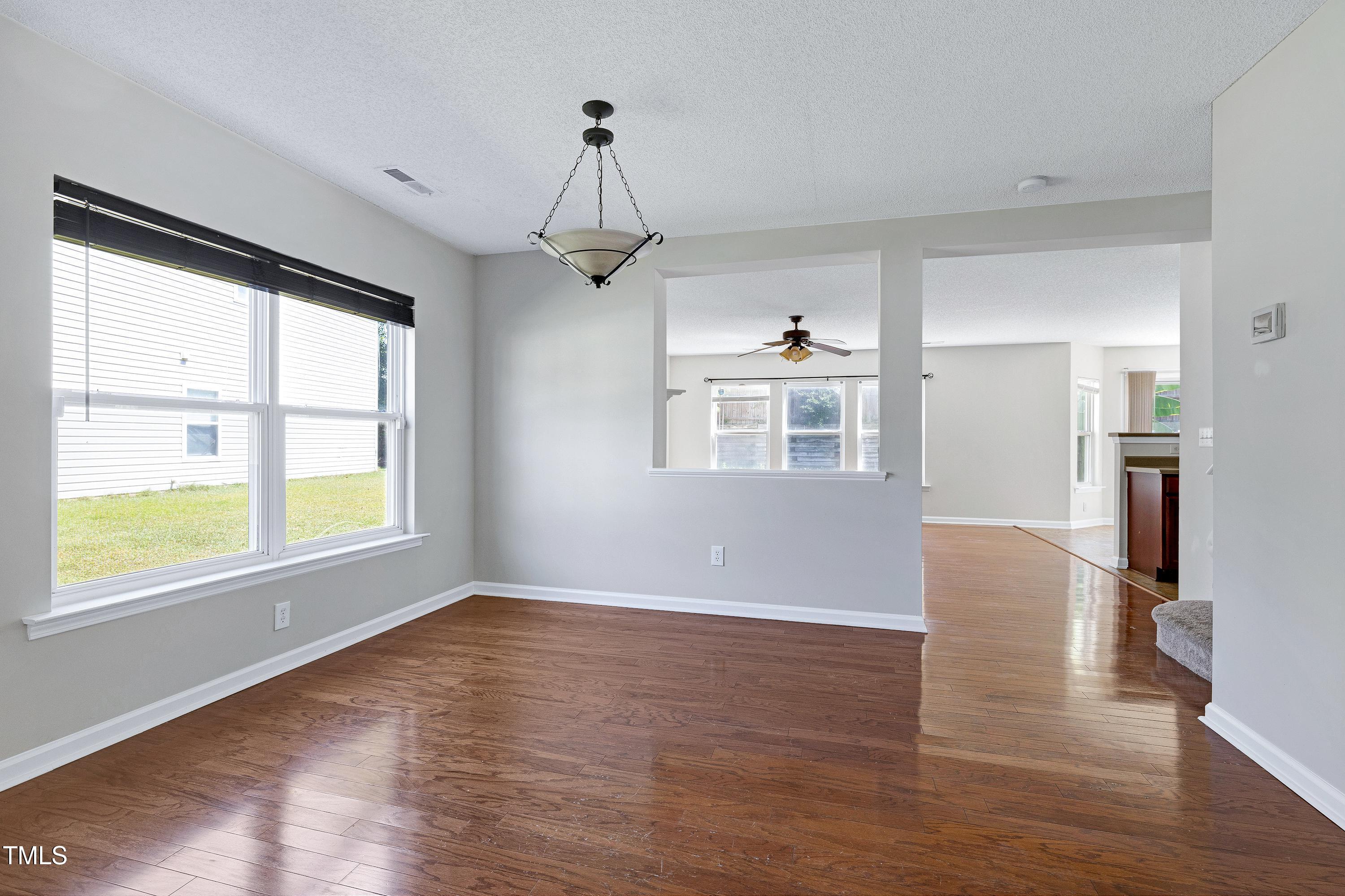 2817 Roundleaf Court