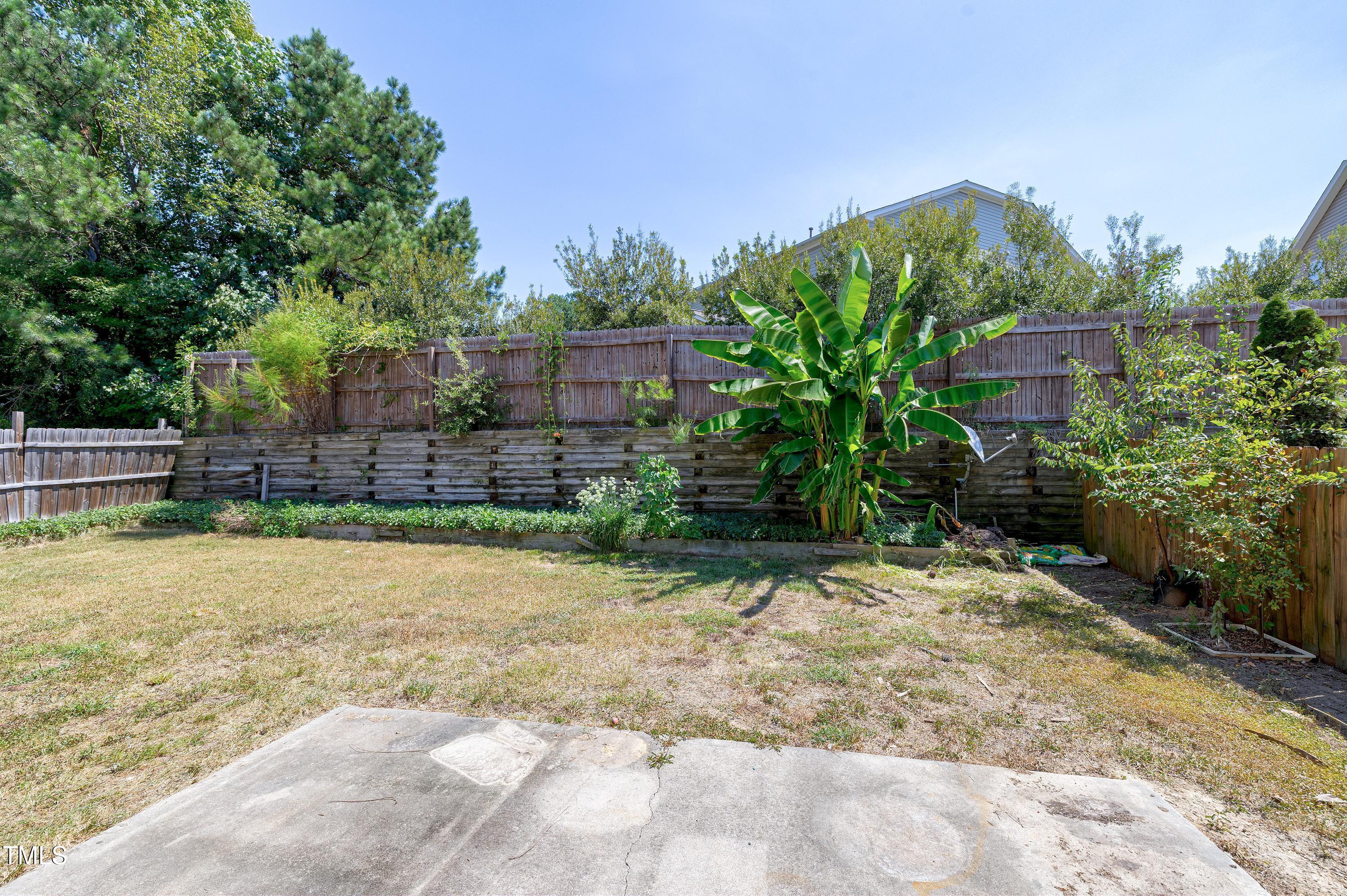 2817 Roundleaf Court
