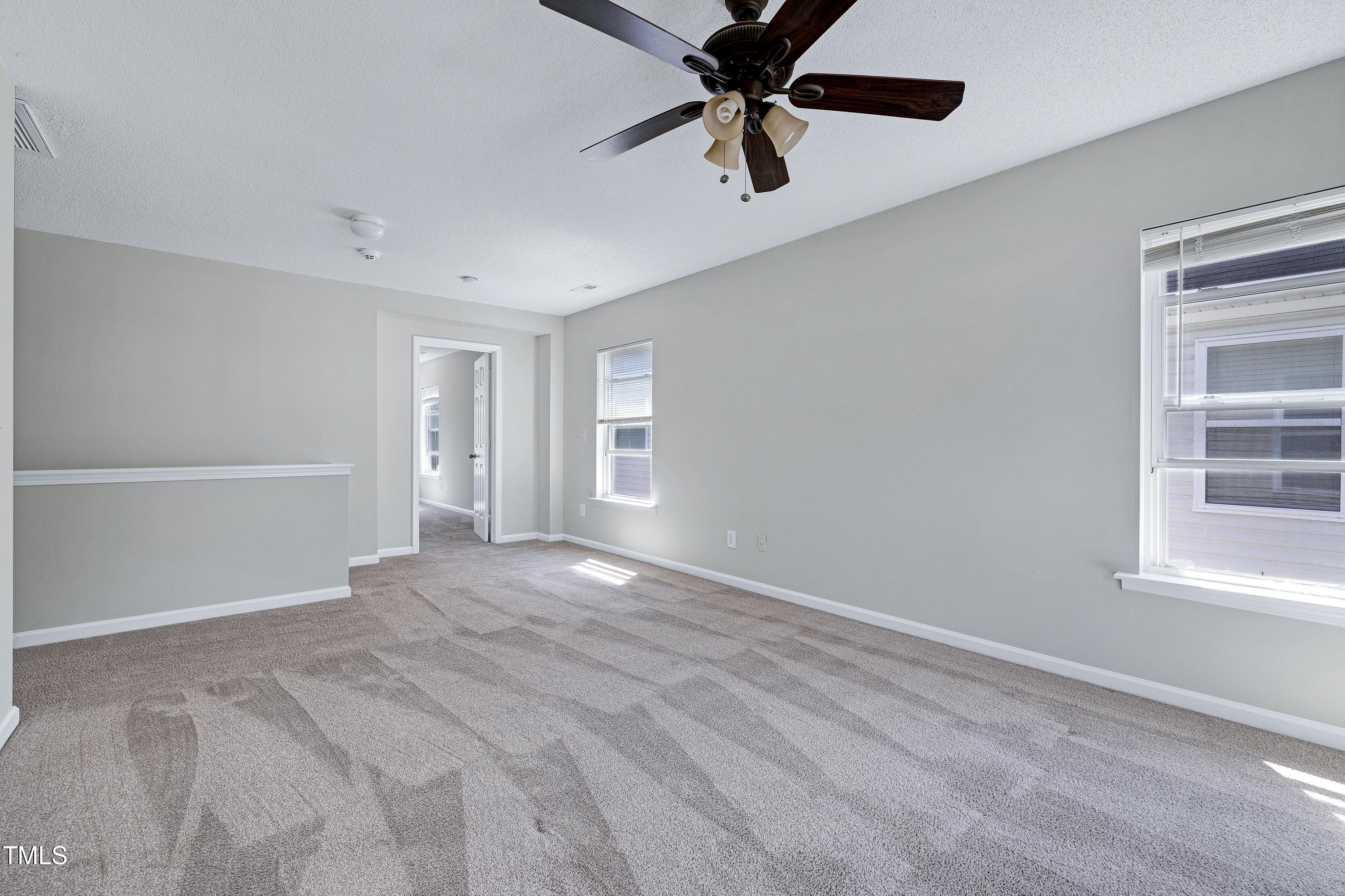 2817 Roundleaf Court