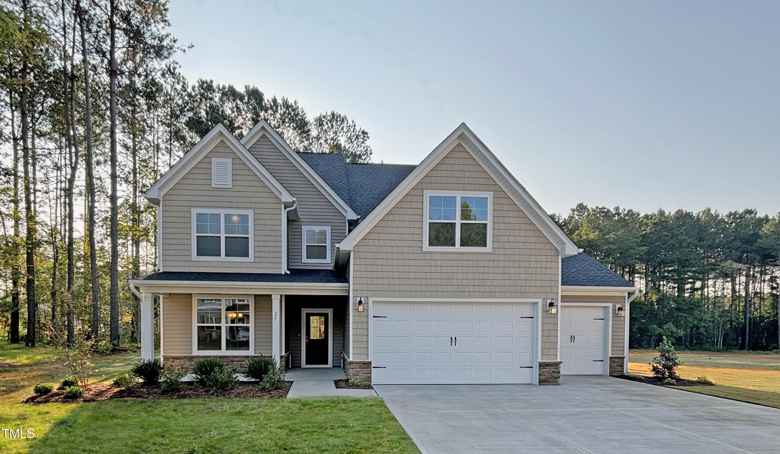 841 Magnolia Acres Lane
