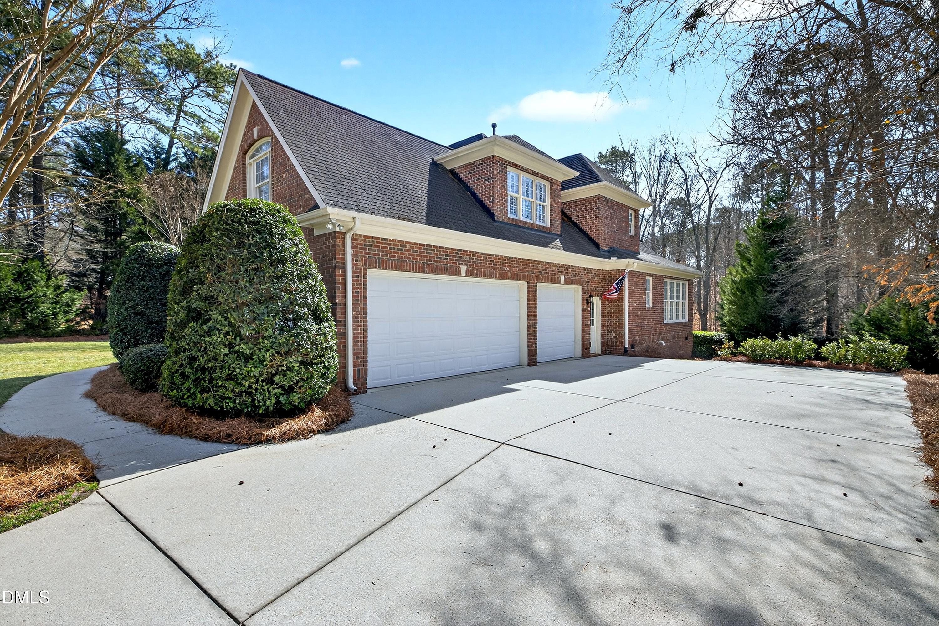 4511 Greenbreeze Lane