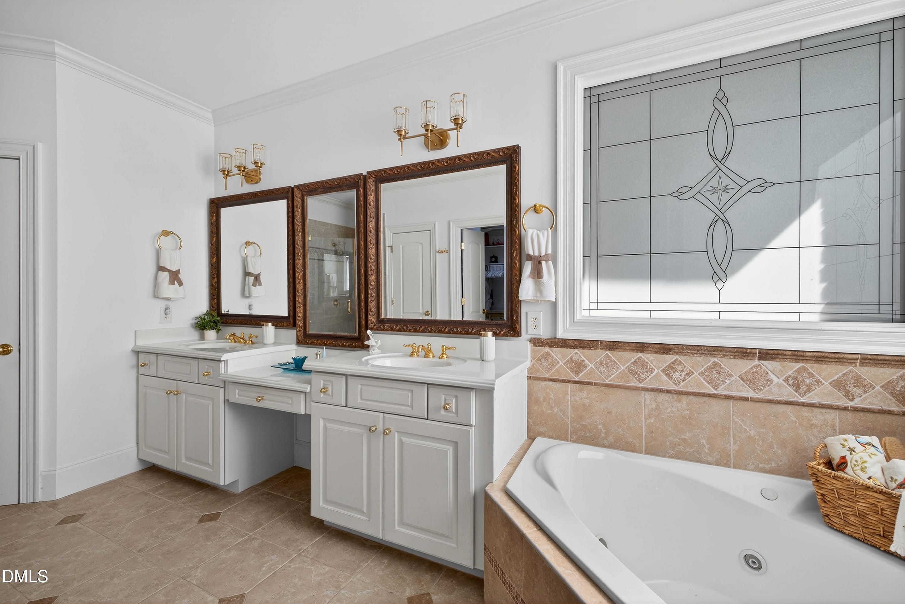 4511 Greenbreeze Lane