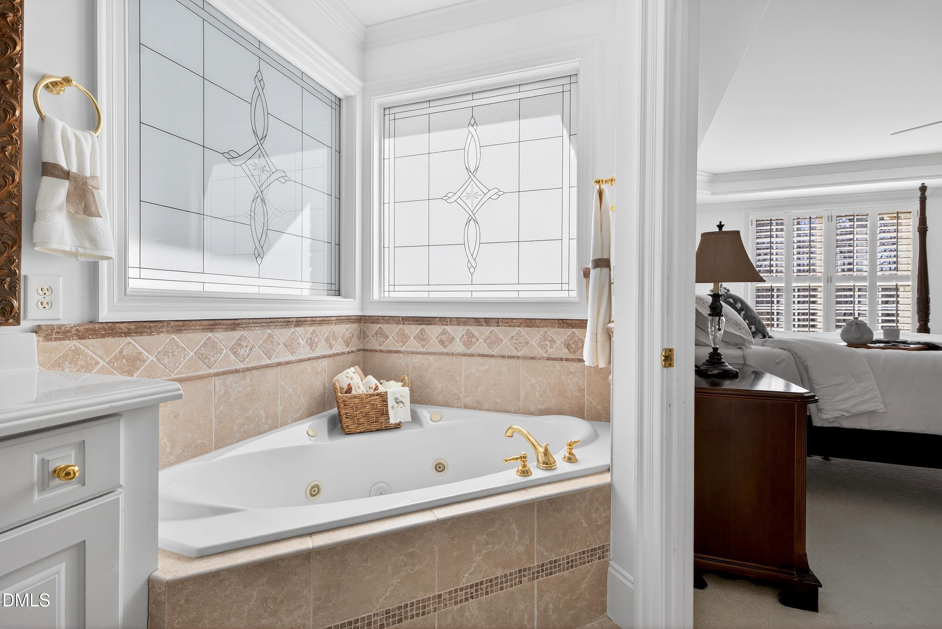 4511 Greenbreeze Lane