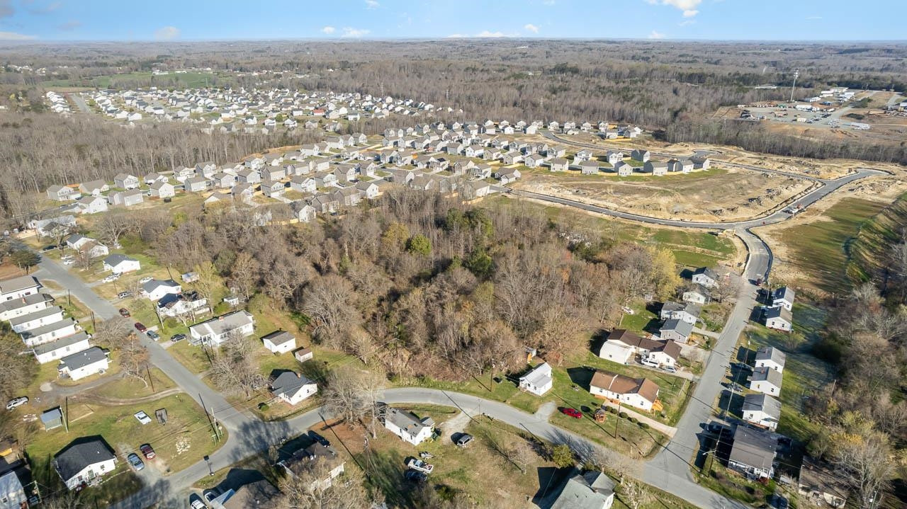 1836 Goldfinch Trail