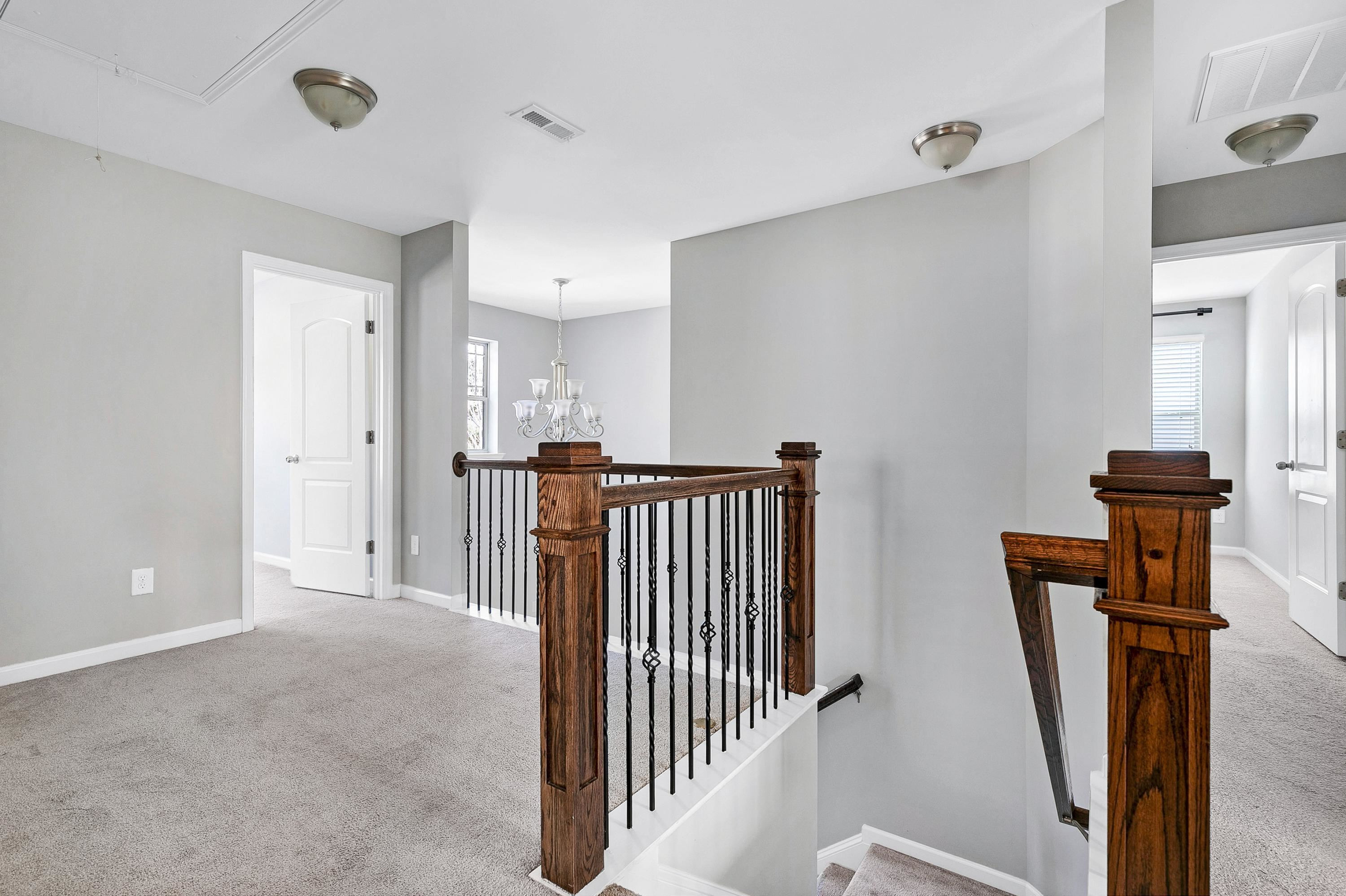 304 Crosstie Street