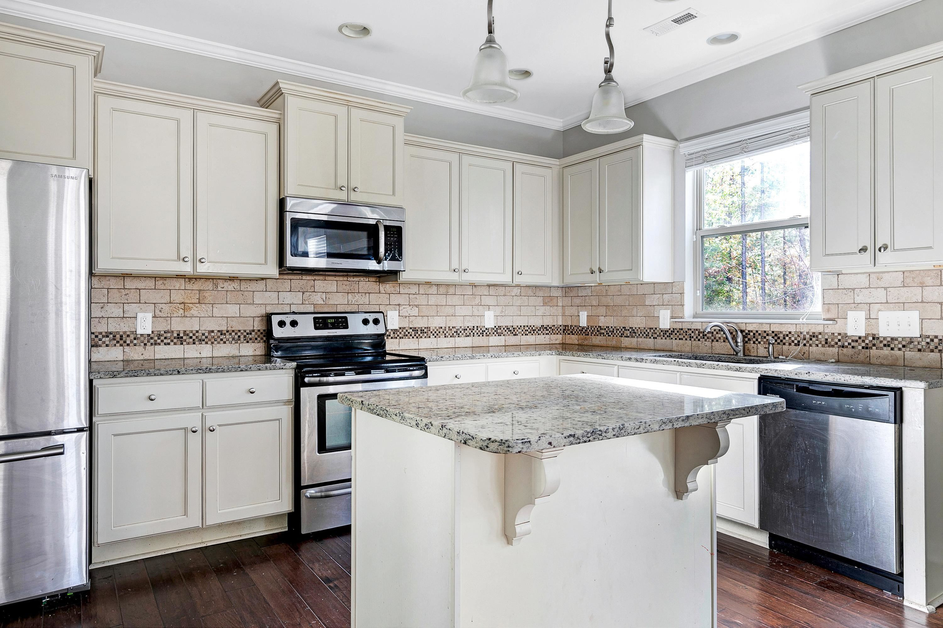 304 Crosstie Street