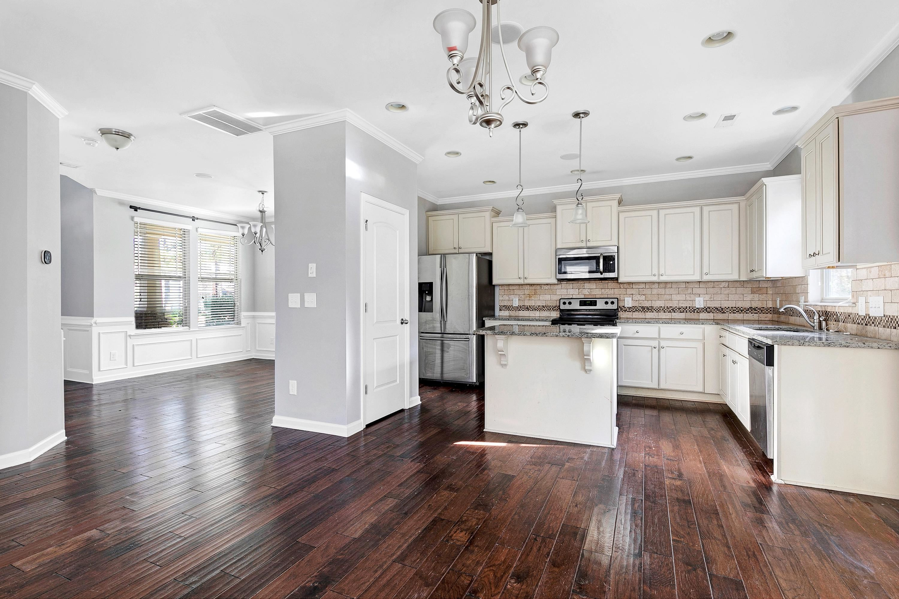 304 Crosstie Street