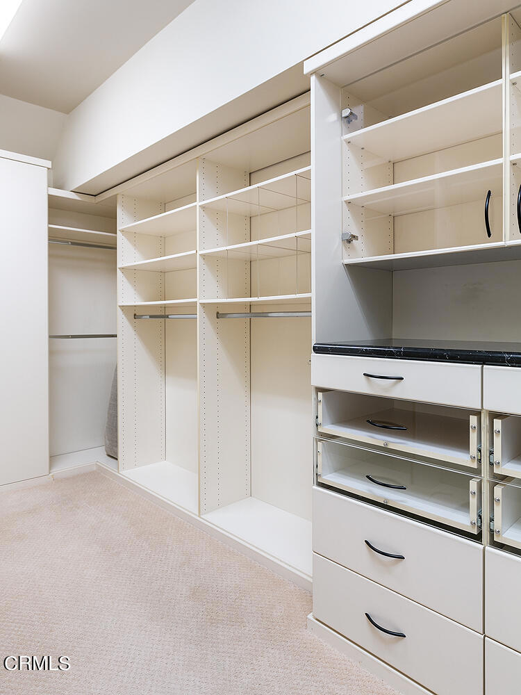 519 S Orange Grove Boulevard Unit: 300