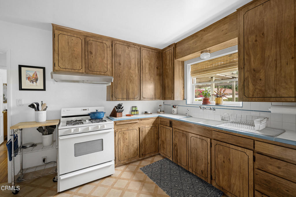 163 El Nido Avenue