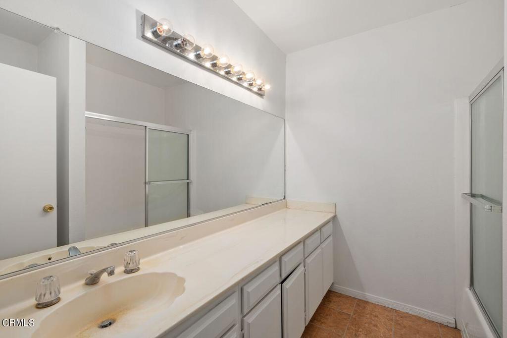15061 Sherman Way Unit: D