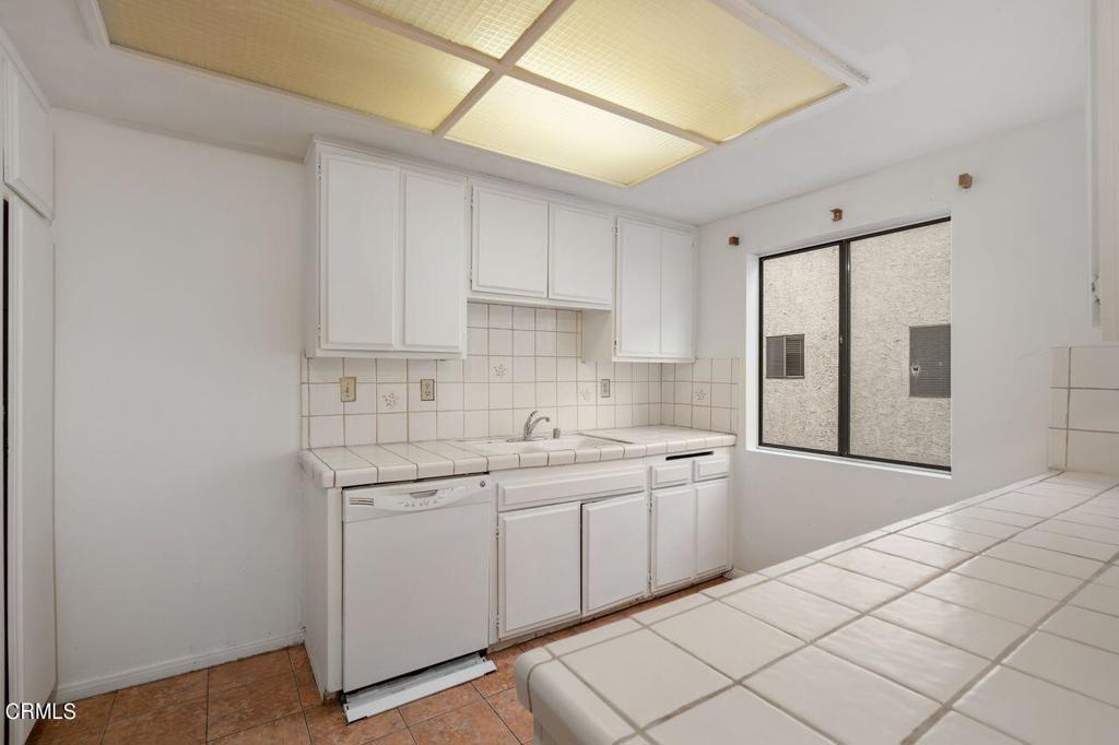 15061 Sherman Way Unit: D
