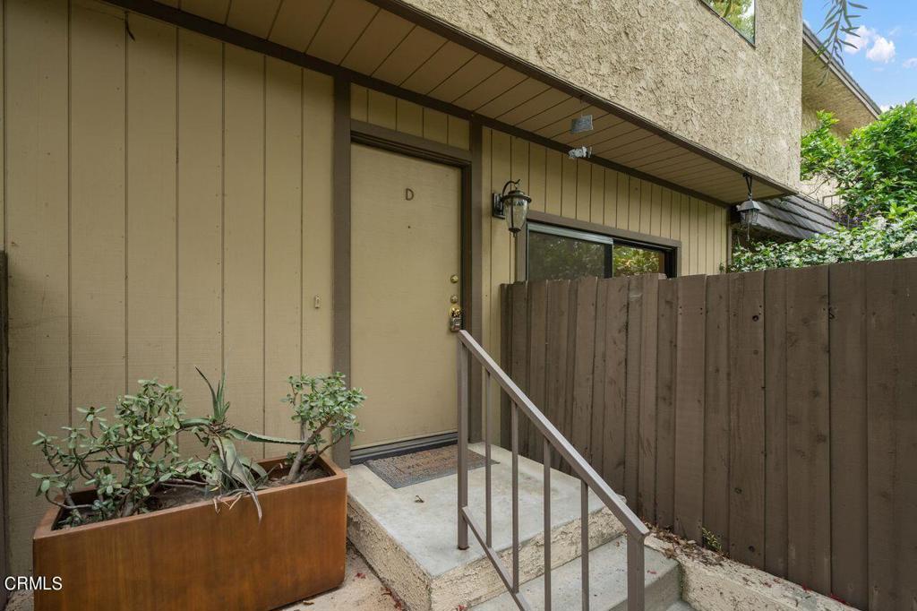 15061 Sherman Way Unit: D