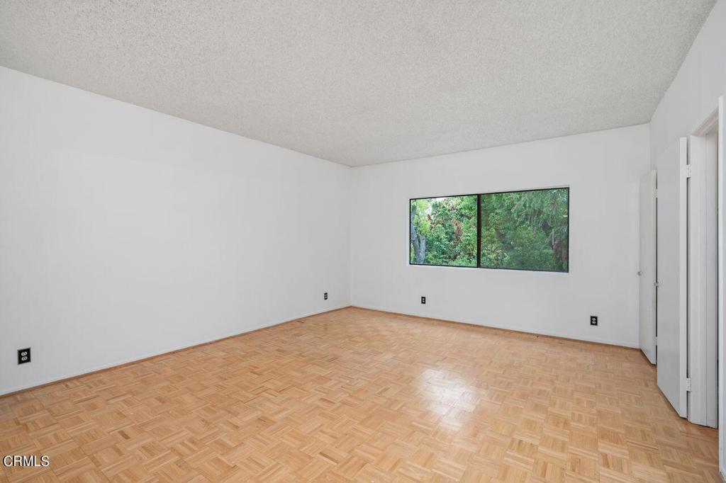 15061 Sherman Way Unit: D