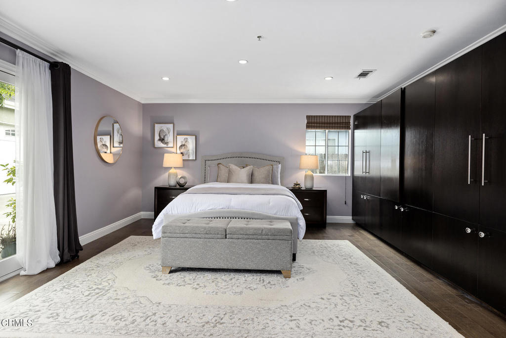 333 N Frederic Street