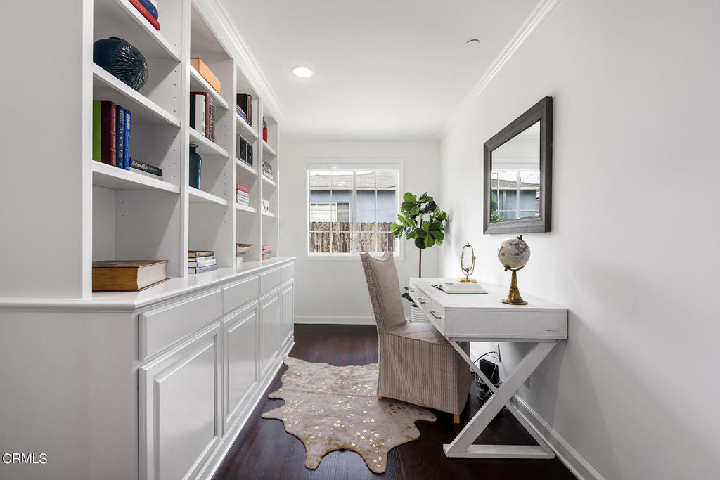 333 N Frederic Street