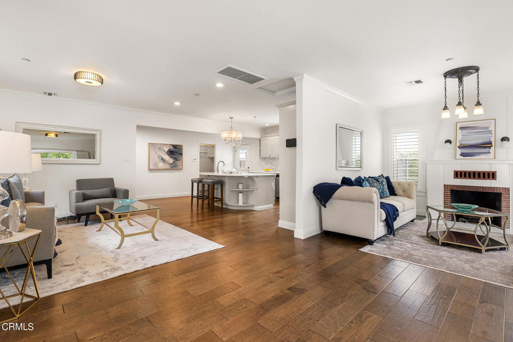 333 N Frederic Street