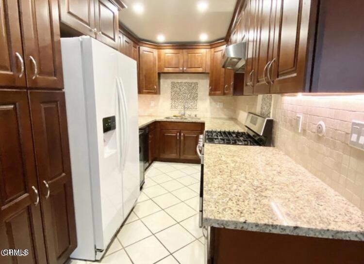 497 S El Molino Avenue Unit: 209