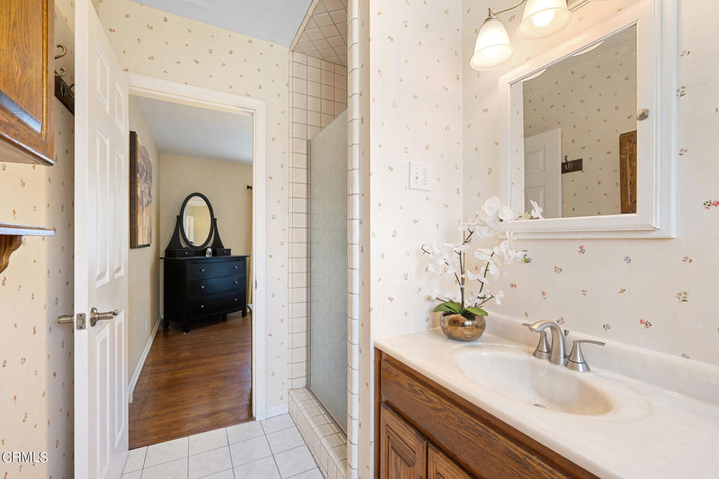 15513 Carnell Street