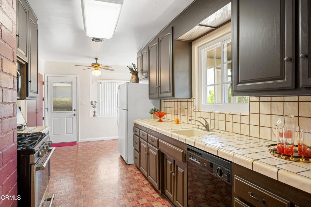 15513 Carnell Street