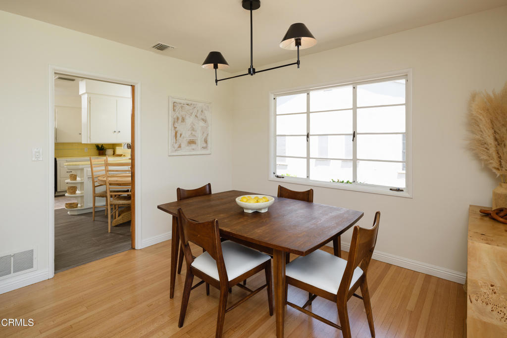 2401 Queensberry Road