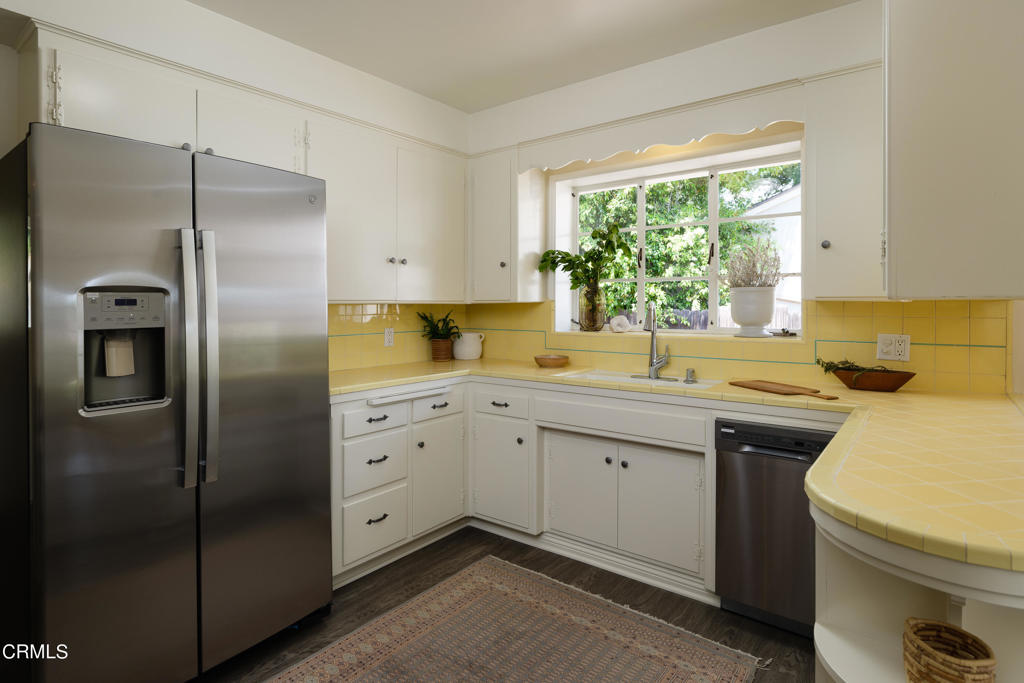 2401 Queensberry Road