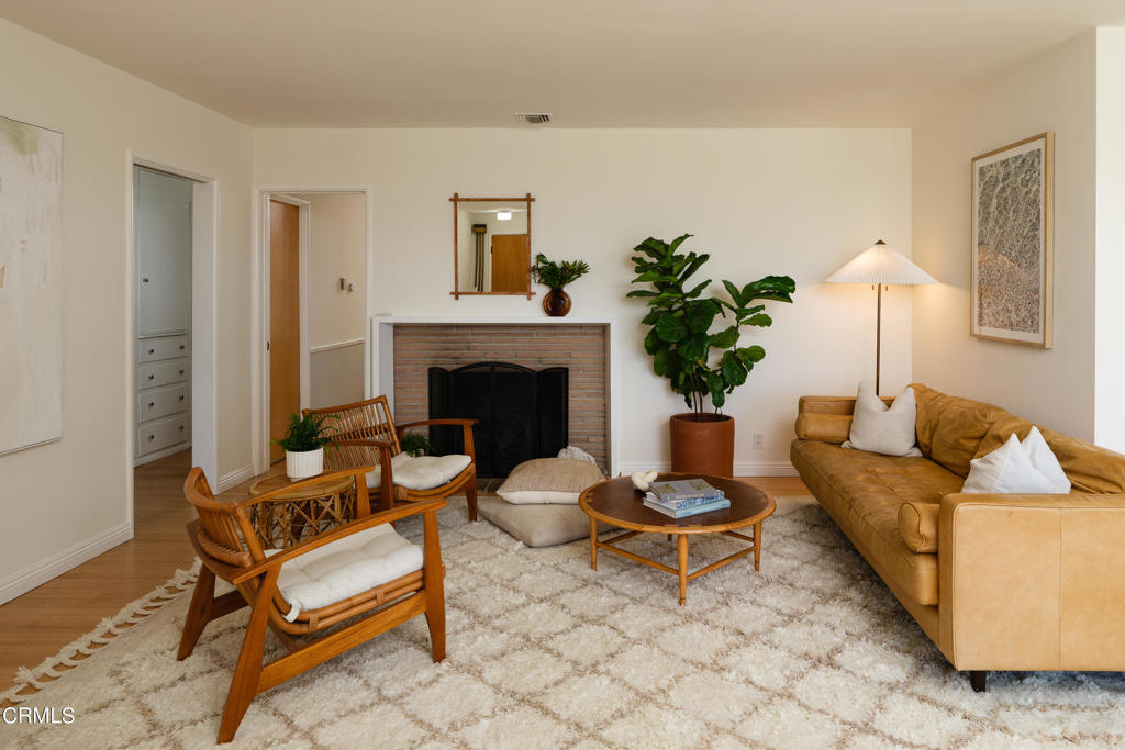 2401 Queensberry Road
