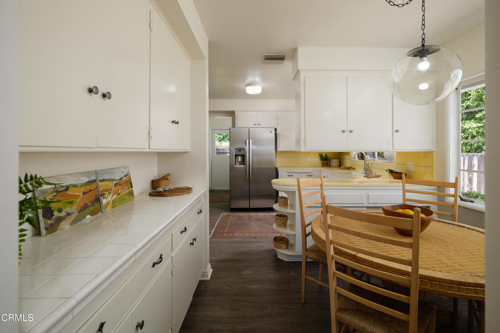 2401 Queensberry Road