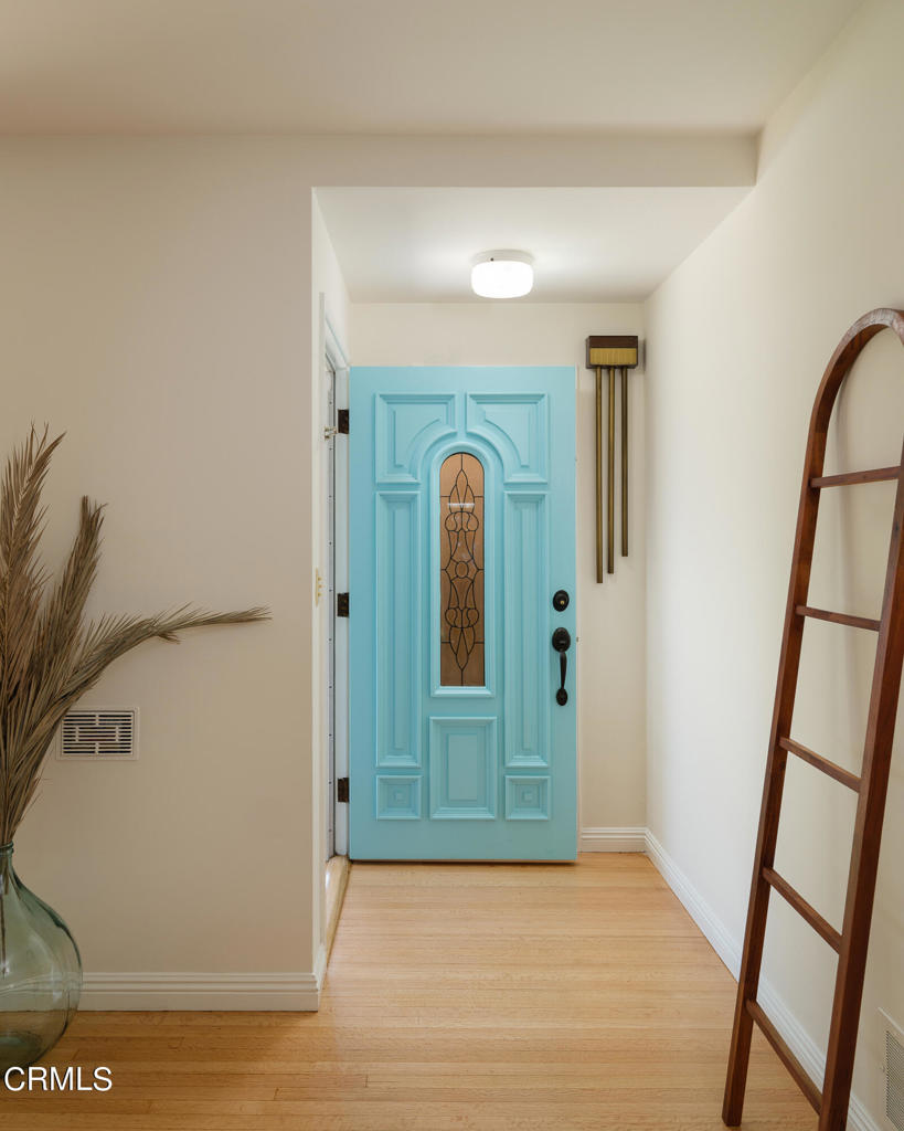 2401 Queensberry Road