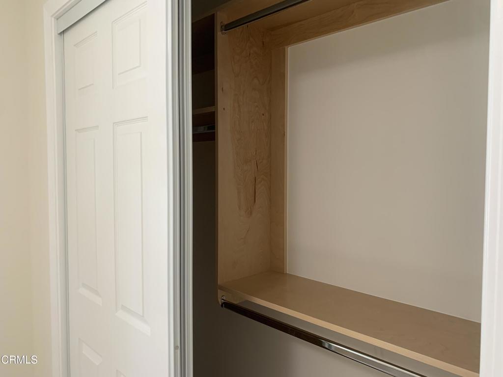 5663 Fountain Avenue Unit: 5