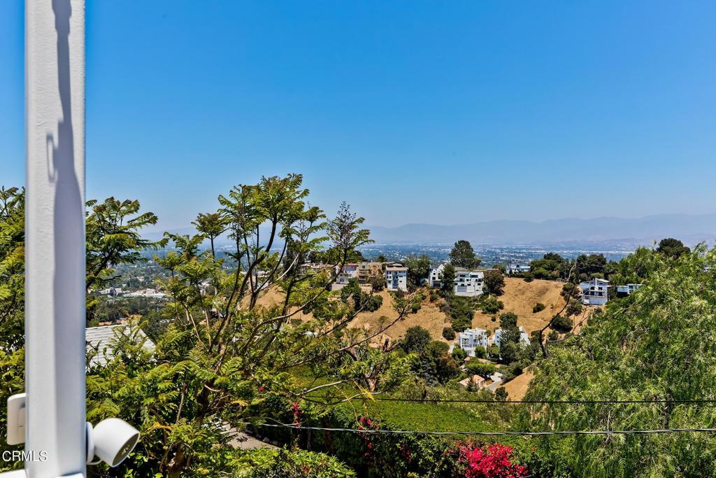 3145 Coldwater Canyon Avenue