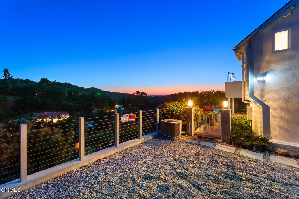 3145 Coldwater Canyon Avenue