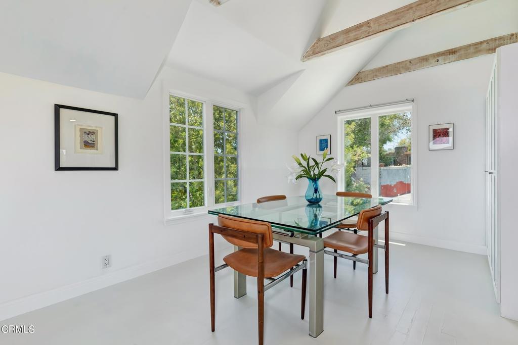 3145 Coldwater Canyon Avenue