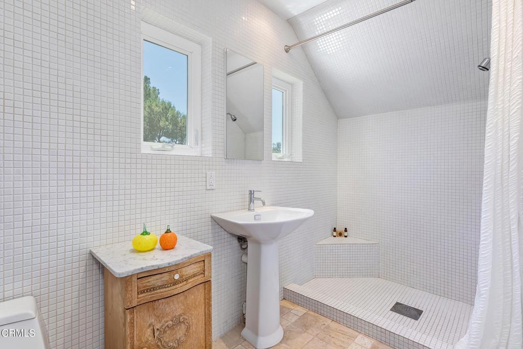 3145 Coldwater Canyon Avenue