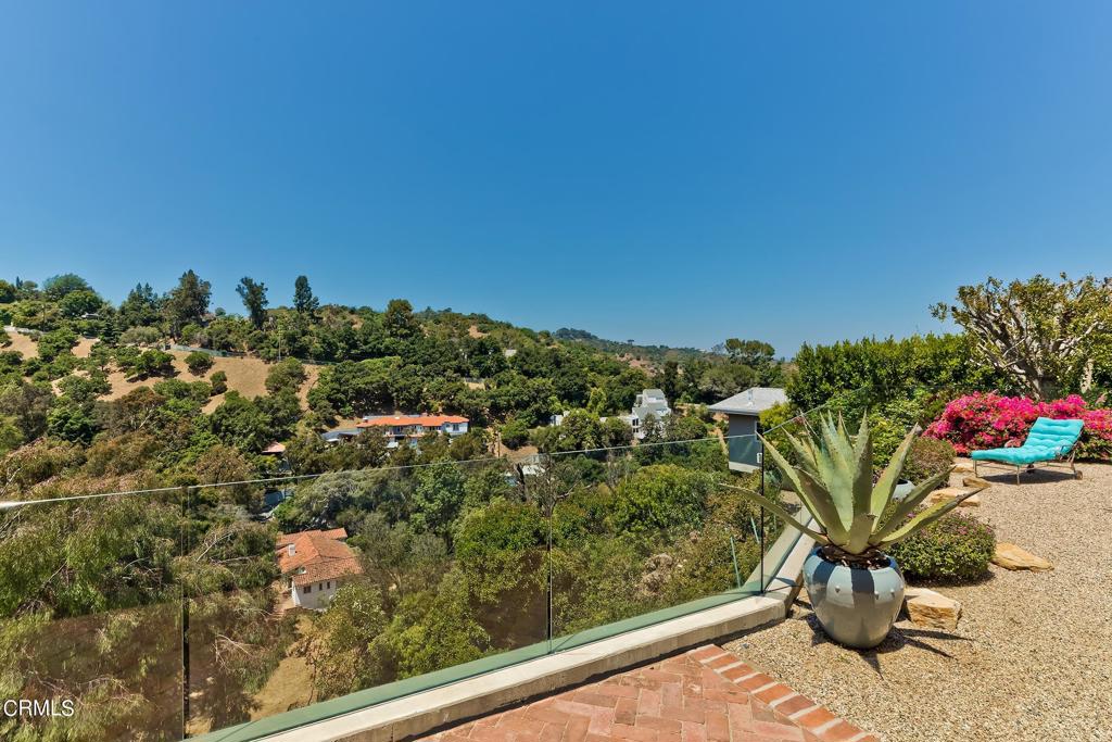 3145 Coldwater Canyon Avenue