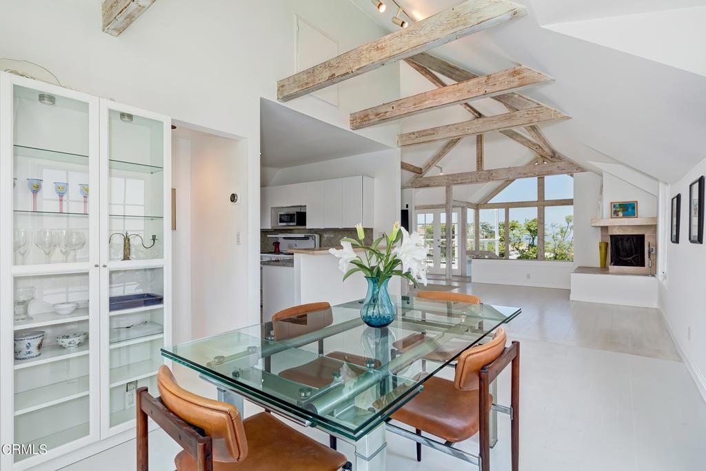 3145 Coldwater Canyon Avenue