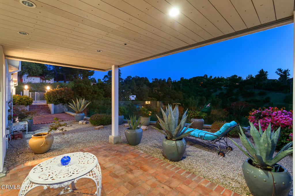 3145 Coldwater Canyon Avenue