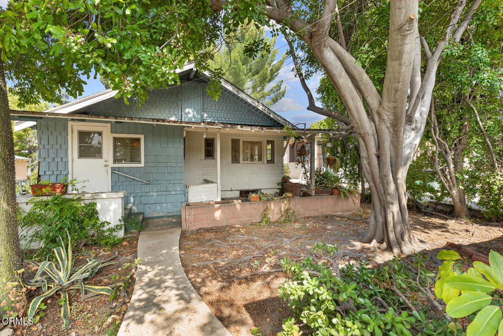 1284 Wesley Avenue