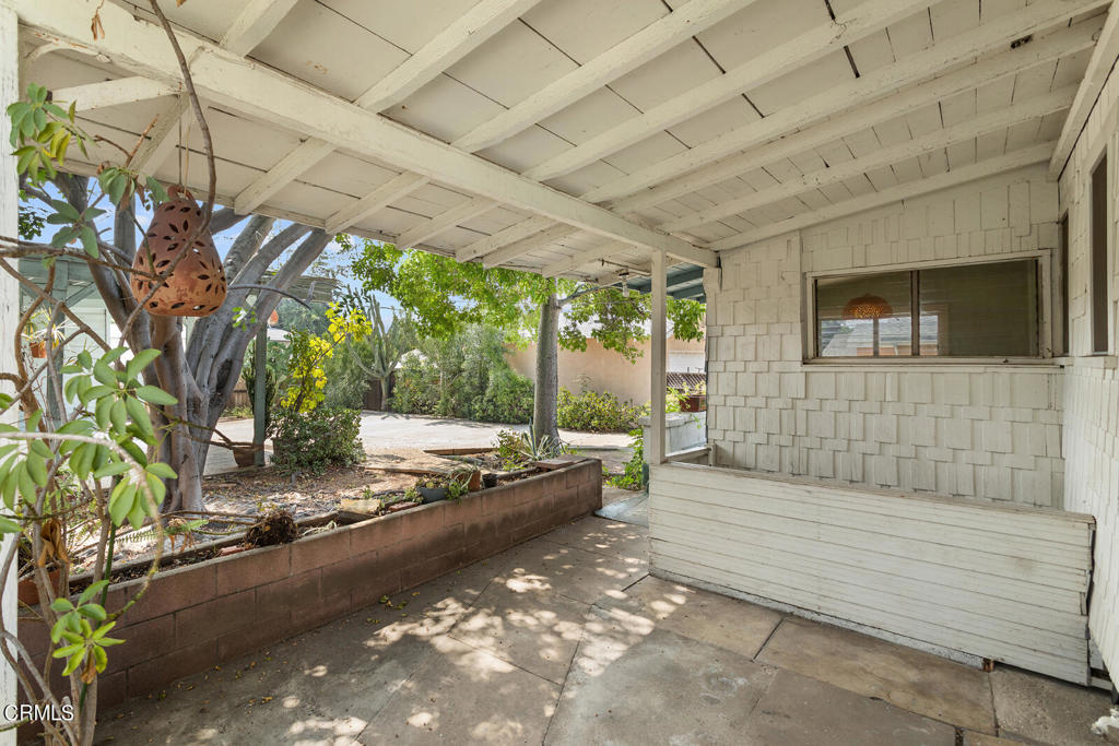 1284 Wesley Avenue