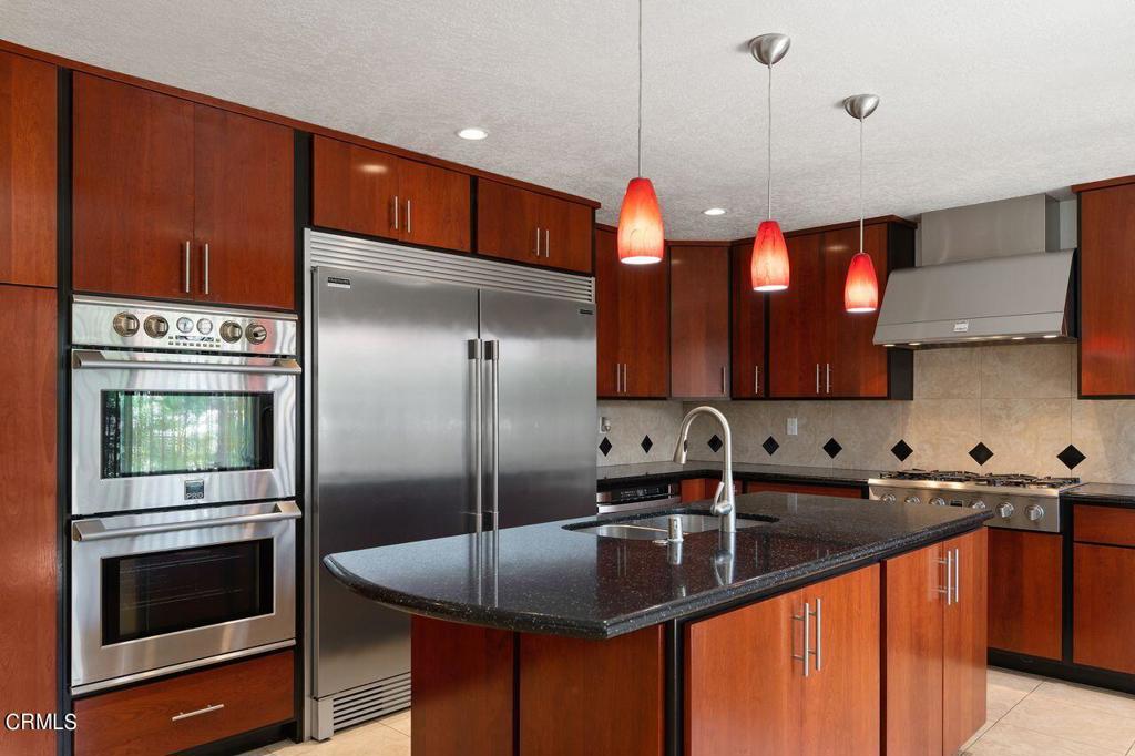 639 Brookline Place
